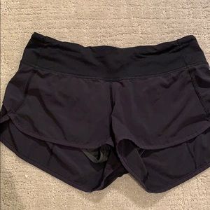 Lululemon Speed Up Short Black Size 4